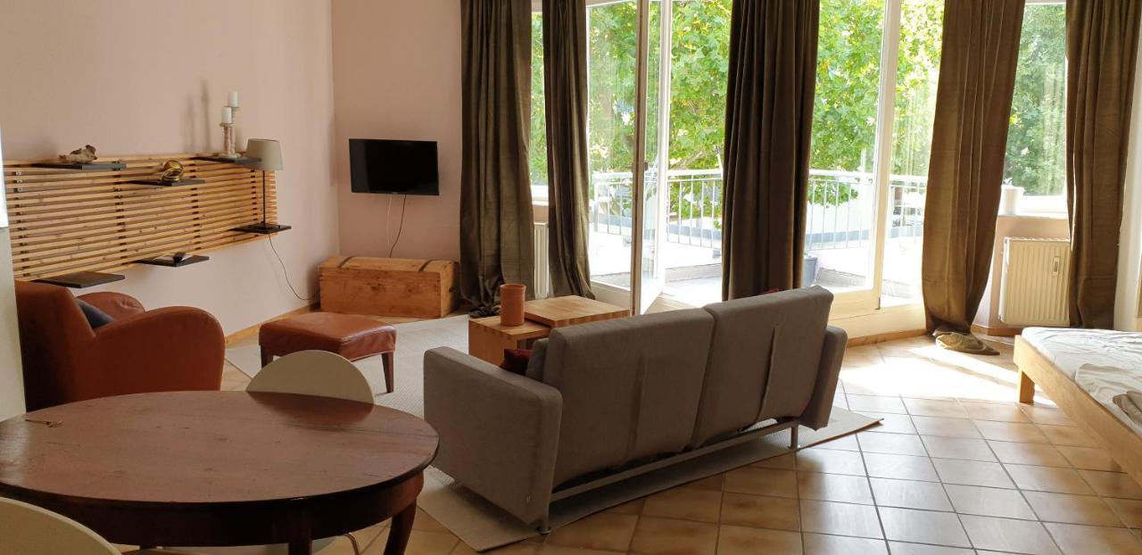 Bacchus - Helles Und Geraeumiges Appartement Am Rande Von Mainz Bagian luar foto