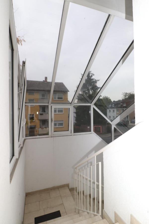 Bacchus - Helles Und Geraeumiges Appartement Am Rande Von Mainz Bagian luar foto